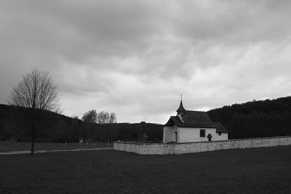 Chapelle cimetière.JPG